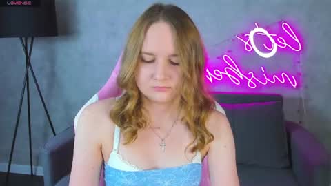 Snapshot of marlyn_owen chatting on 06-25-26, 01:05 Emmaa online show from 06-25-26, 01:05