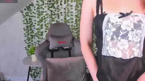 Snapshot of marlyn_owen chatting on 07-07-26, 01:08 Emmaa online show from 07-07-26, 01:08