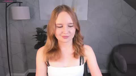 Snapshot of marlyn_owen chatting on 07-26-26, 01:03 Emmaa online show from 07-26-26, 01:03