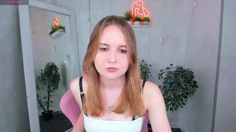 Snapshot of marlyn_owen chatting on 07-31-26, 08:58 Emmaa online show from 07-31-26, 08:58