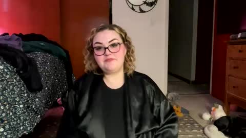 maroon_moon online show from 02-13-25, 10:11