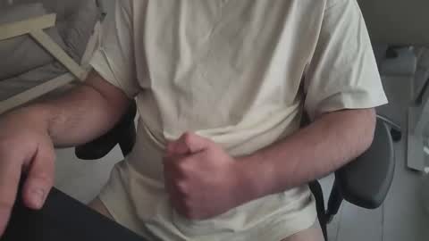 Snapshot of maroskis2222 chatting on 10-08-25, 02:47 MAREMAREMAR online show from 10-08-25, 02:47