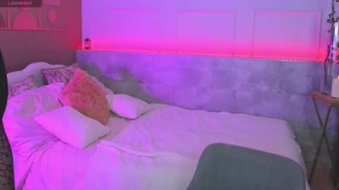 Snapshot of marquise_villaret chatting on 02-24-26, 06:11 marquise_villaret online show from 02-24-26, 06:11