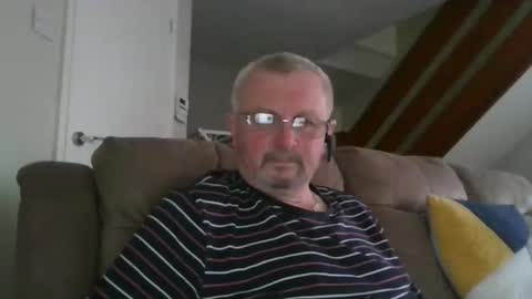 Snapshot of marrrrc chatting on 02-17-25, 12:16 marrrrc online show from 02-17-25, 12:16