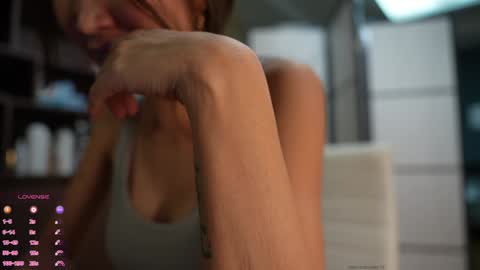 Mary online show from 01-17-25, 06:44