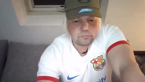 Snapshot of mars0481 chatting on 12-06-24, 12:05 mars0481 online show from 12-06-24, 12:05