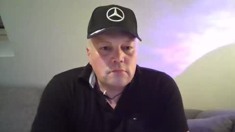 Snapshot of mars0481 chatting on 09-12-25, 01:28 mars0481 online show from 09-12-25, 01:28