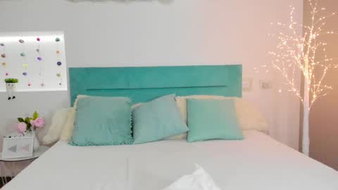 Snapshot of mars_elina chatting on 02-05-25, 02:05 Marselina online show from 02-05-25, 02:05
