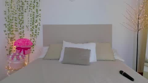 Snapshot of mars_elina chatting on 02-13-25, 03:03 Marselina online show from 02-13-25, 03:03