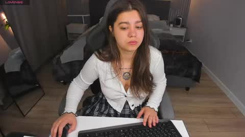 Snapshot of marsha_morris chatting on 06-10-26, 01:28 Trisha online show from 06-10-26, 01:28