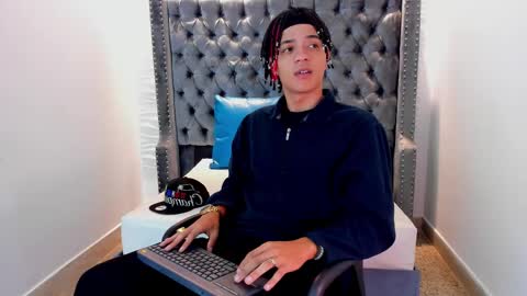 MARSHALL online show from 11-17-25, 01:06