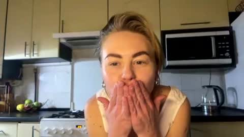 Marta online show from 04-01-26, 08:39