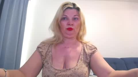 Snapshot of marthanollan chatting on 05-24-26, 06:40 Martha online show from 05-24-26, 06:40
