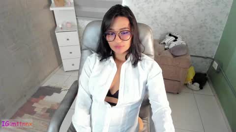Snapshot of martiiinaa_ chatting on 02-07-25, 03:30 Martina online show from 02-07-25, 03:30