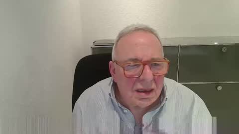 martin_1947 online show from 11-30-25, 07:51