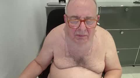 martin_1947 online show from 01-08-26, 12:24