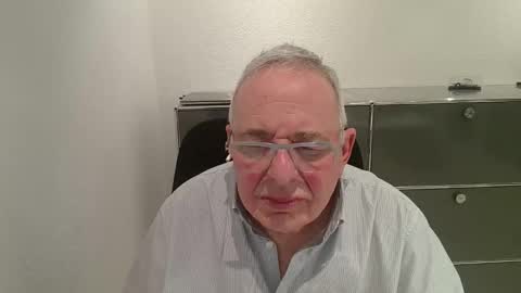 Snapshot of martin_1947 chatting on 03-07-26, 07:11 martin_1947 online show from 03-07-26, 07:11