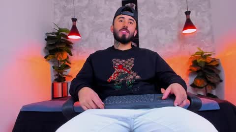 Martin Foster online show from 04-06-26, 04:46