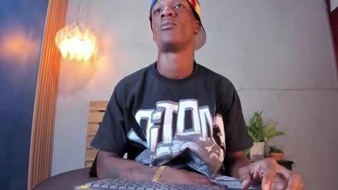 Martin online show from 11-22-25, 07:24