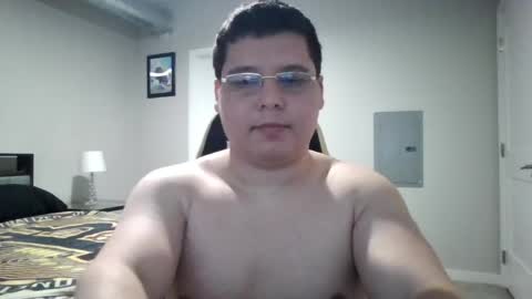 Snapshot of martin_militaryboy chatting on 05-20-26, 02:18 martin_militaryboy online show from 05-20-26, 02:18