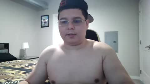 Snapshot of martin_militaryboy chatting on 05-21-26, 08:38 martin_militaryboy online show from 05-21-26, 08:38