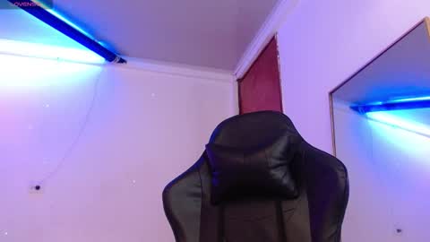 100 explicit here. follow  online show from 02-24-26, 07:45