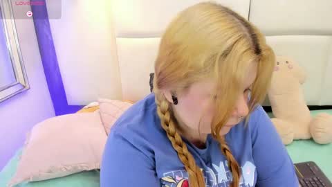 Snapshot of martina_armos chatting on 05-11-26, 04:04 Martina online show from 05-11-26, 04:04