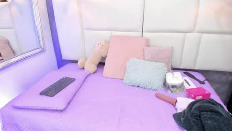 Snapshot of martina_armos chatting on 05-27-26, 12:13 Martina online show from 05-27-26, 12:13