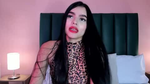 Martina Divine online show from 10-25-25, 12:56