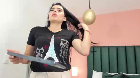 Martina Divine online show from 11-27-25, 11:12