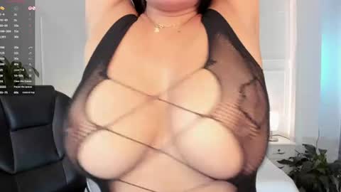 Snapshot of martina_evan chatting on 07-24-26, 12:14 marina online show from 07-24-26, 12:14