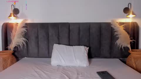 Laura online show from 10-10-25, 09:47