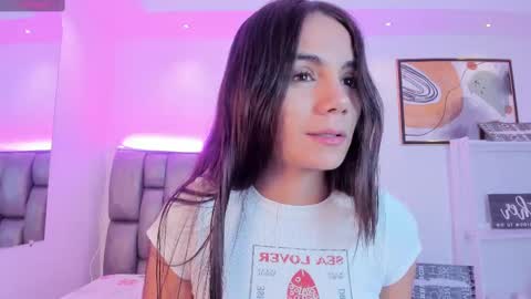 Martina online show from 09-17-25, 12:18