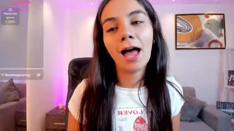 Snapshot of martina_mancinii chatting on 06-22-26, 01:08 Martina online show from 06-22-26, 01:08