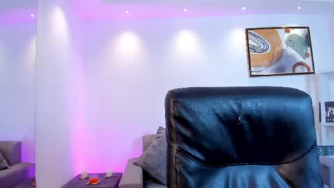Snapshot of martina_mancinii chatting on 06-26-26, 01:26 Martina online show from 06-26-26, 01:26