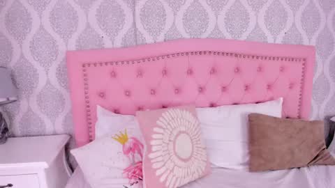 Snapshot of martina_rivera_ chatting on 01-27-25, 02:46 Martina online show from 01-27-25, 02:46
