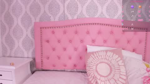 Snapshot of martina_rivera_ chatting on 02-06-25, 02:48 Martina online show from 02-06-25, 02:48