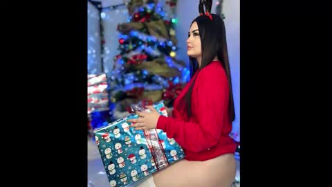 Martina  online show from 12-16-25, 08:03