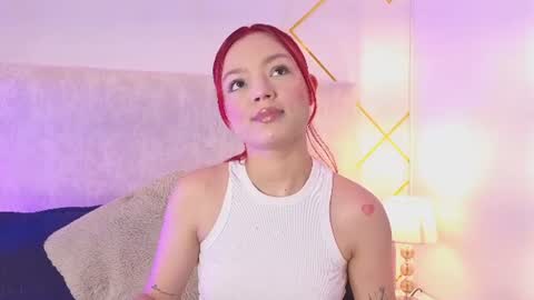 Snapshot of martinaa_garcia chatting on 06-14-26, 08:00 Martina online show from 06-14-26, 08:00