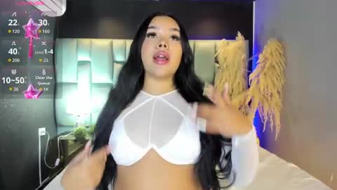 Snapshot of martinagarcia__ chatting on 06-18-26, 06:34 Martina Garcia online show from 06-18-26, 06:34