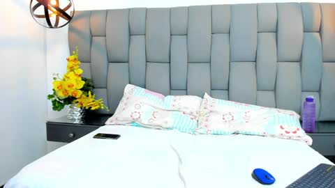 martinaortiz online show from 04-01-26, 01:41