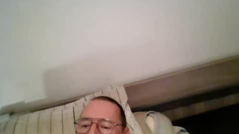 Snapshot of martinb62 chatting on 09-29-25, 09:52 Hotguy61 online show from 09-29-25, 09:52