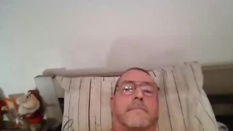 Snapshot of martinb62 chatting on 10-01-25, 09:54 Hotguy61 online show from 10-01-25, 09:54