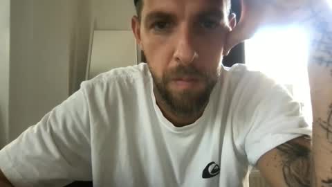 Snapshot of martinmagic467659 chatting on 10-19-25, 12:50 martinmagic467659 online show from 10-19-25, 12:50