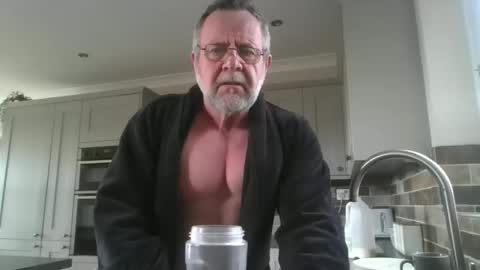 martinrgbxxxx online show from 03-25-26, 08:53