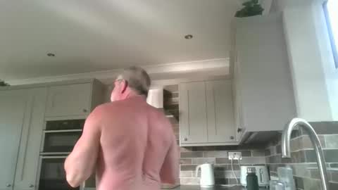 Snapshot of martinrgbxxxx chatting on 05-27-26, 07:05 martinrgbxxxx online show from 05-27-26, 07:05