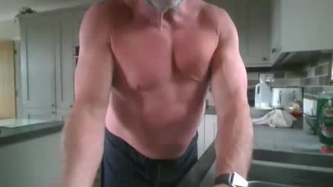 Snapshot of martinrgbxxxx chatting on 06-02-26, 07:32 martinrgbxxxx online show from 06-02-26, 07:32
