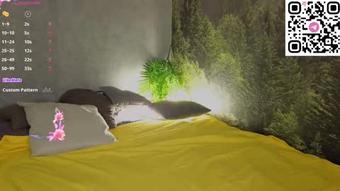 Mary  GMT 3 Mon Tue Wed Thu Fri 0300am - 0900am online show from 11-30-25, 01:20