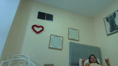 mary_cute9 online show from 07-06-26, 12:02