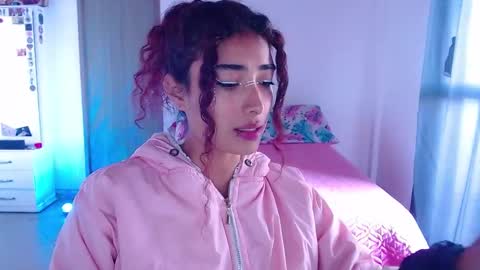 Snapshot of mary_jane1_ chatting on 09-25-25, 01:37 mary online show from 09-25-25, 01:37